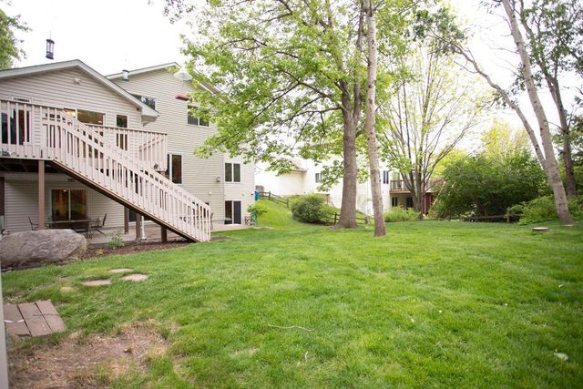 601 Sterling Street S, Maplewood, MN 55119