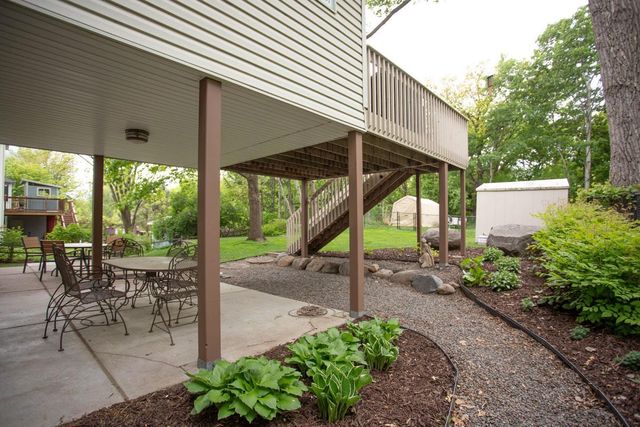 601 Sterling Street S, Maplewood, MN 55119
