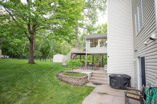 601 Sterling Street S, Maplewood, MN 55119