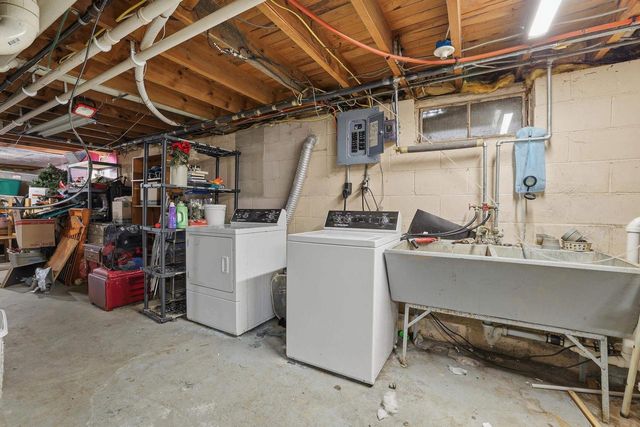 1915 SCHOOL STREET, Stevens Point, WI 54481