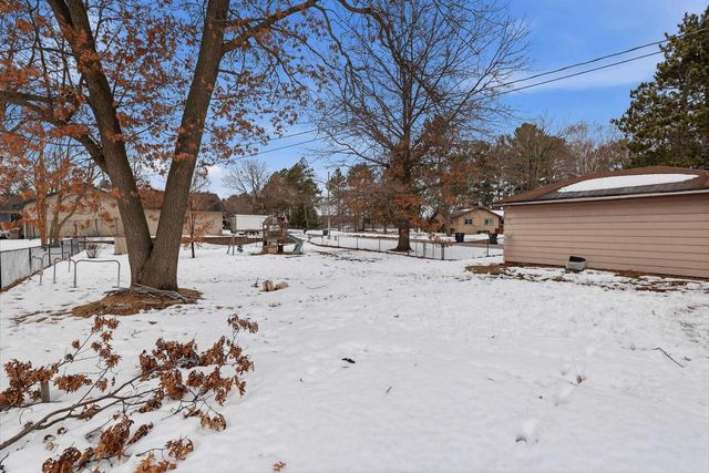 1915 SCHOOL STREET, Stevens Point, WI 54481