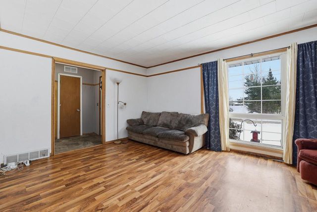 1915 SCHOOL STREET, Stevens Point, WI 54481