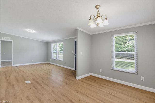 1041 Whitts Road, Madison, NC 27025