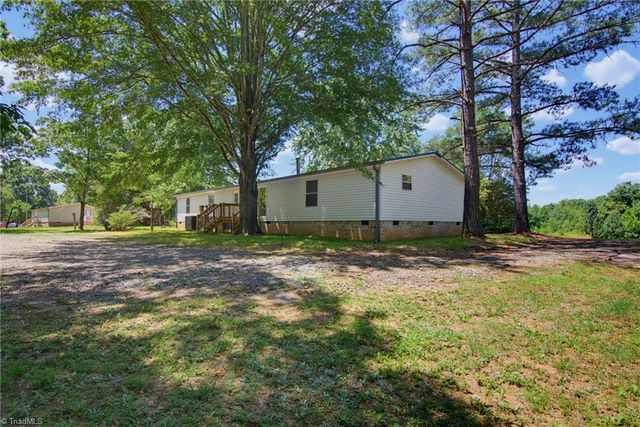 1041 Whitts Road, Madison, NC 27025