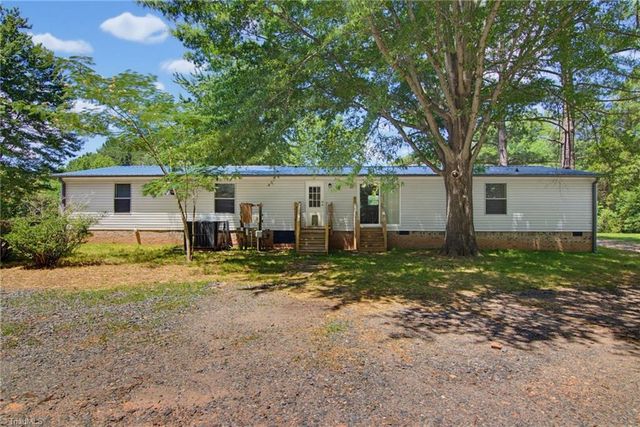 1041 Whitts Road, Madison, NC 27025