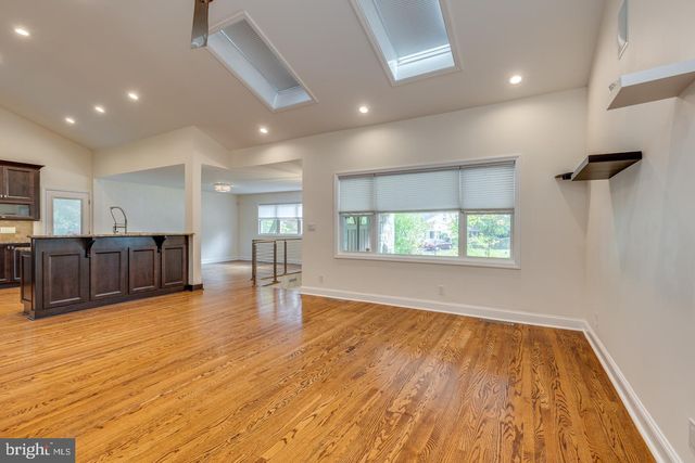 421 FIRESIDE LN, Cherry Hill, NJ 08003