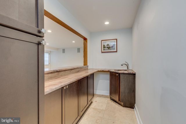 421 FIRESIDE LN, Cherry Hill, NJ 08003