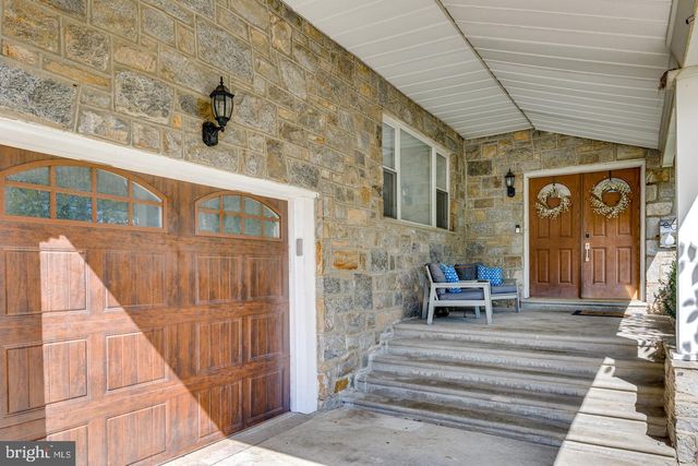 421 FIRESIDE LN, Cherry Hill, NJ 08003