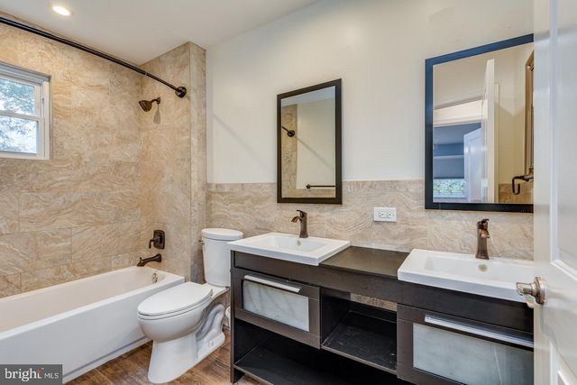 421 FIRESIDE LN, Cherry Hill, NJ 08003