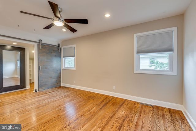 421 FIRESIDE LN, Cherry Hill, NJ 08003