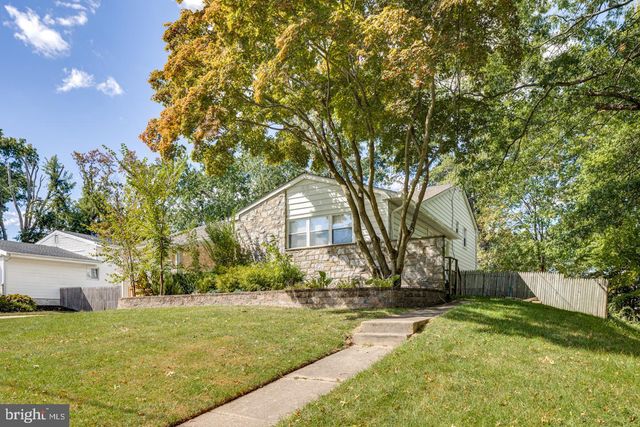 421 FIRESIDE LN, Cherry Hill, NJ 08003