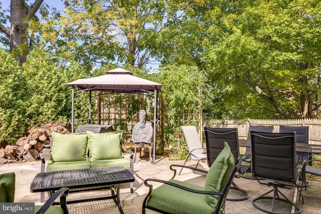 421 FIRESIDE LN, Cherry Hill, NJ 08003