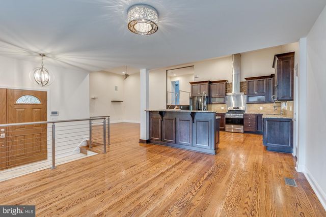 421 FIRESIDE LN, Cherry Hill, NJ 08003