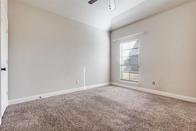 4005 Orchard Park Lane, Midlothian, TX 76065