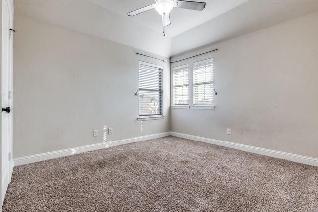 4005 Orchard Park Lane, Midlothian, TX 76065