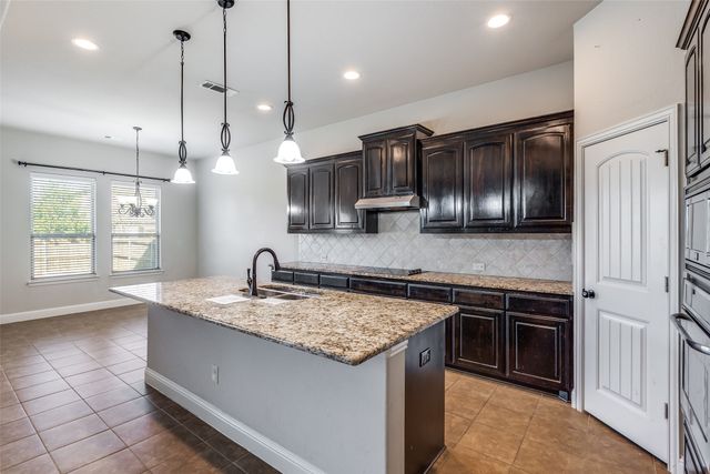 4005 Orchard Park Lane, Midlothian, TX 76065