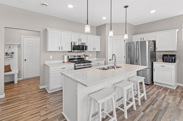6894 102nd Street S, Cottage Grove, MN 55016