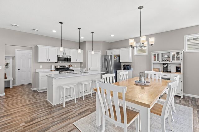 6894 102nd Street S, Cottage Grove, MN 55016