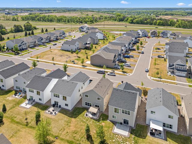 6894 102nd Street S, Cottage Grove, MN 55016