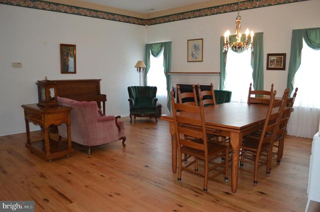 222 HOLIDAY CITY BLVD, Williamstown, NJ 08094