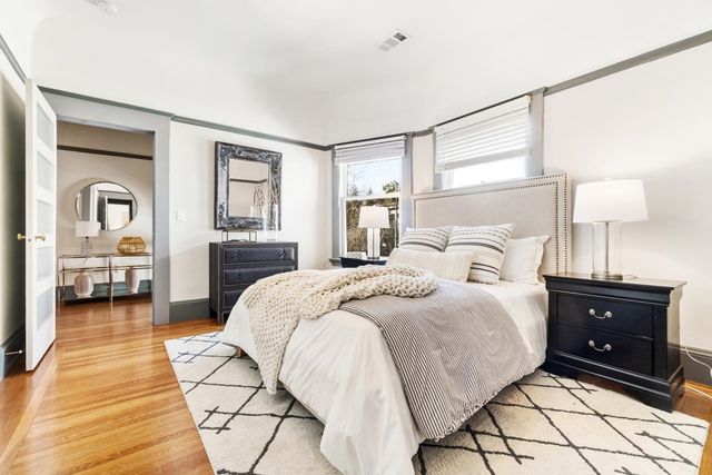 548 37th St, Oakland, CA 94609