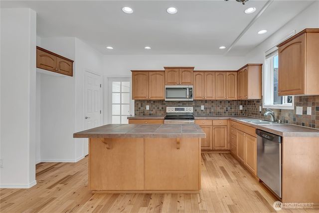 7003 Radius Loop SE, Lacey, WA 98513