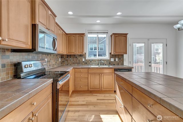 7003 Radius Loop SE, Lacey, WA 98513