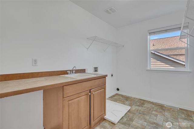 7003 Radius Loop SE, Lacey, WA 98513