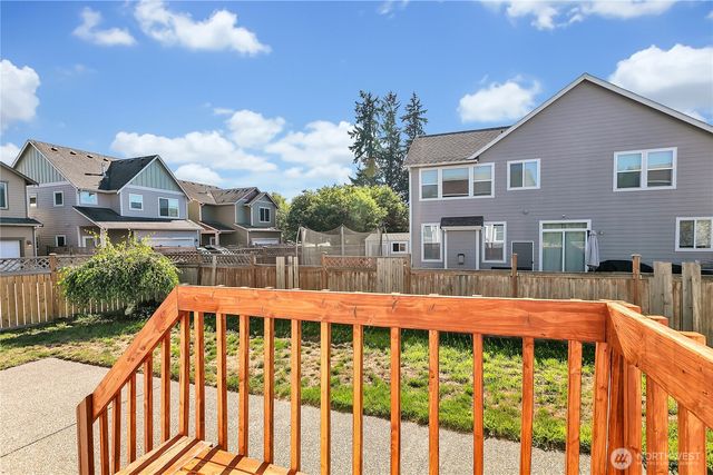 7003 Radius Loop SE, Lacey, WA 98513
