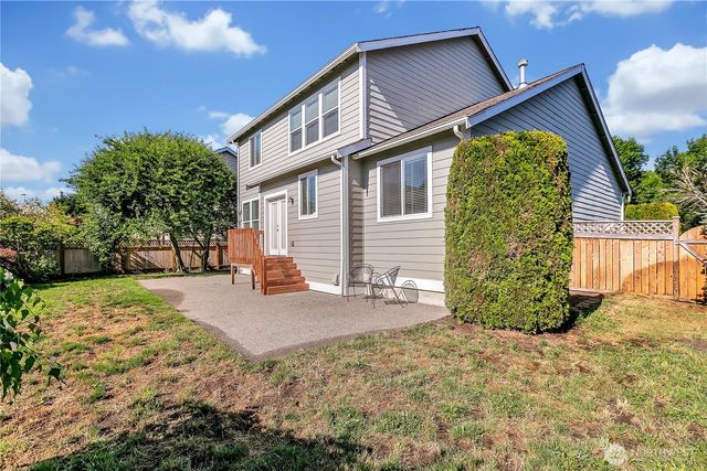 7003 Radius Loop SE, Lacey, WA 98513