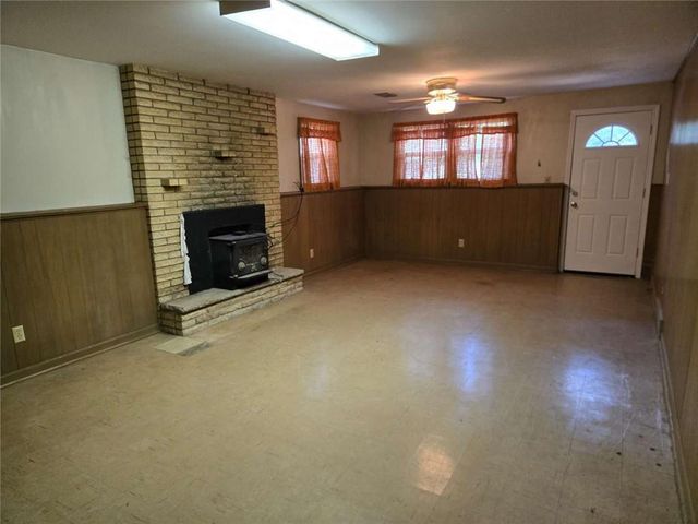 8805 Evanston Avenue, Kansas City, MO 64138