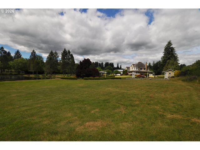 17844 S NESTLE Ln, Oregon City, OR 97045