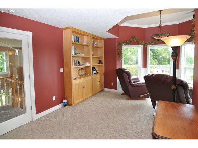 17844 S NESTLE Ln, Oregon City, OR 97045