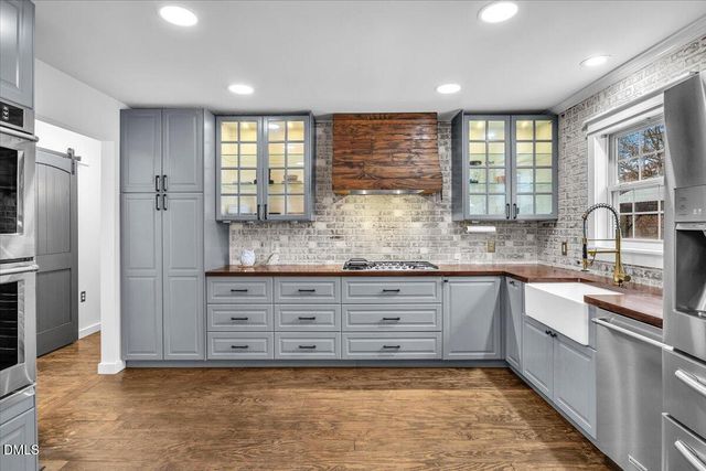 188 Scarlet Oak Drive, Raeford, NC 28376