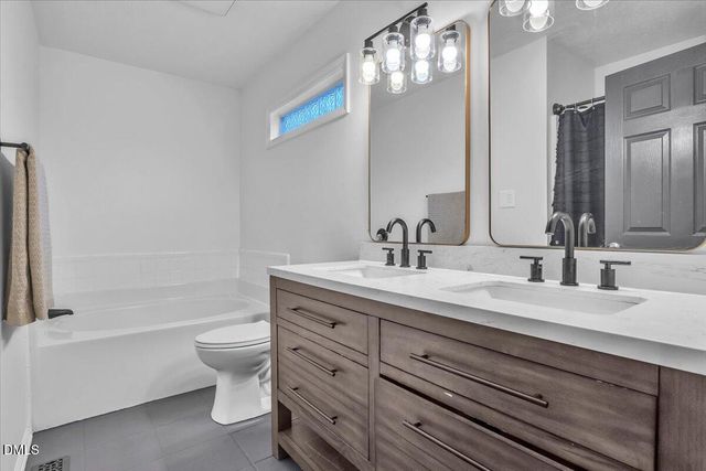 188 Scarlet Oak Drive, Raeford, NC 28376