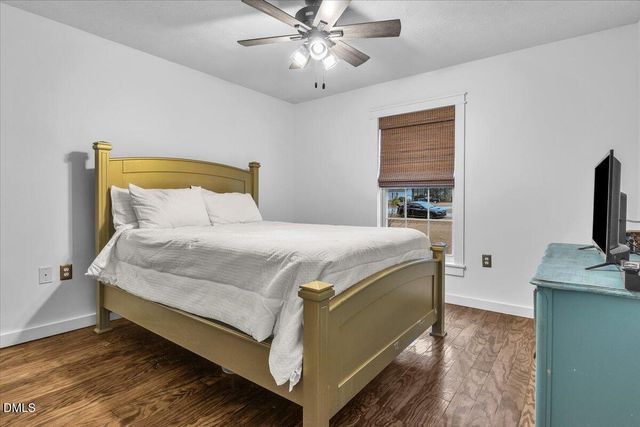 188 Scarlet Oak Drive, Raeford, NC 28376