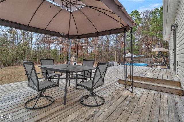 188 Scarlet Oak Drive, Raeford, NC 28376