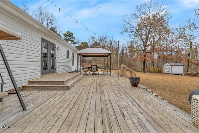 188 Scarlet Oak Drive, Raeford, NC 28376