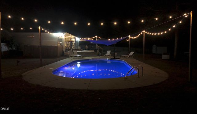 188 Scarlet Oak Drive, Raeford, NC 28376