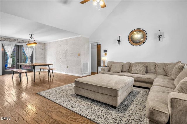 188 Scarlet Oak Drive, Raeford, NC 28376