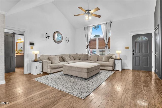 188 Scarlet Oak Drive, Raeford, NC 28376