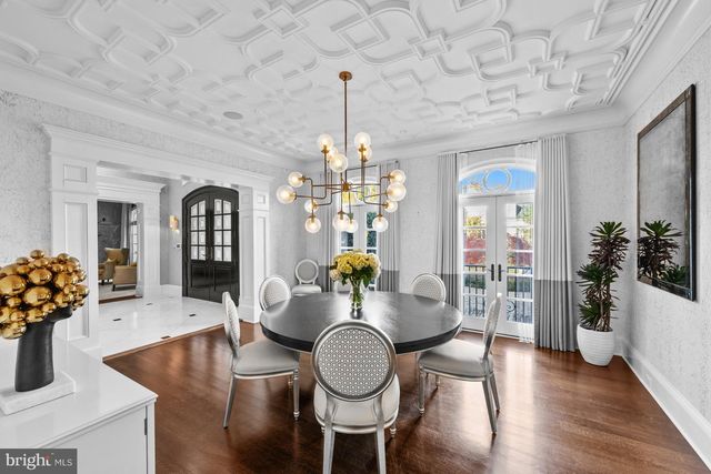 8305 FOX HAVEN DR, Mclean, VA 22102