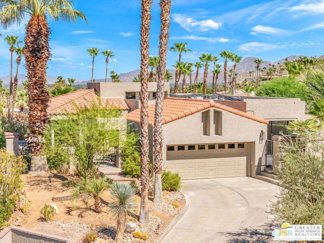 33 N Mirage Cove Drive, Rancho Mirage, CA 92270