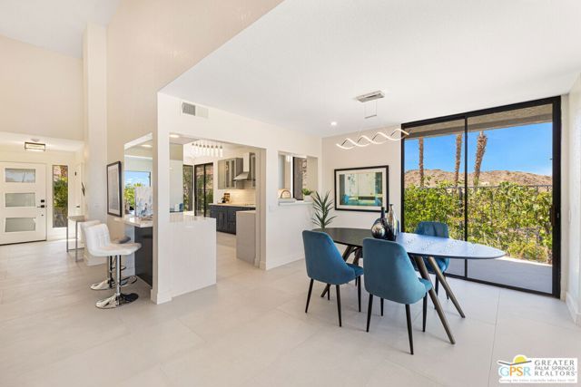 33 N Mirage Cove Drive, Rancho Mirage, CA 92270