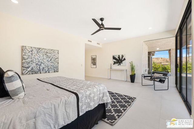 33 N Mirage Cove Drive, Rancho Mirage, CA 92270