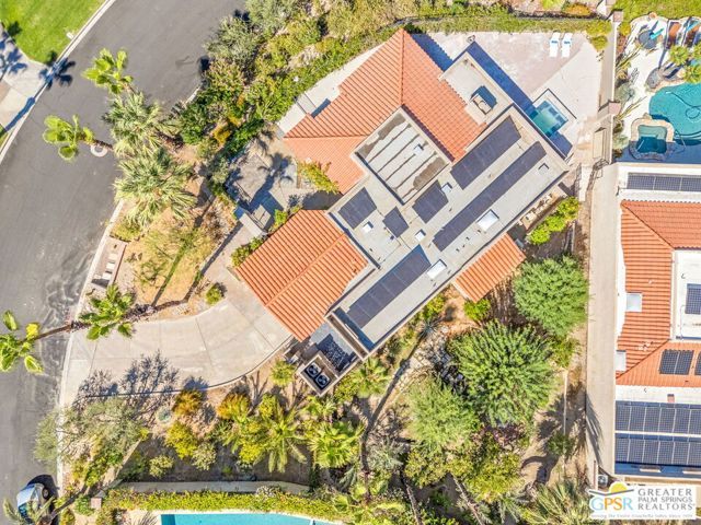 33 N Mirage Cove Drive, Rancho Mirage, CA 92270