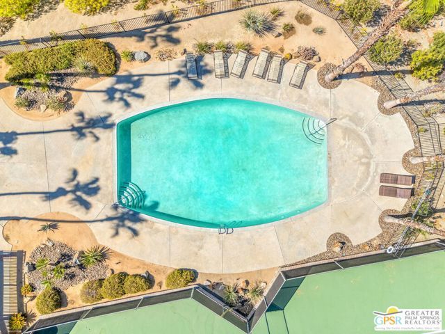 33 N Mirage Cove Drive, Rancho Mirage, CA 92270