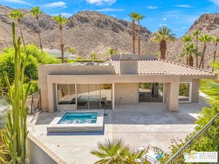 33 N Mirage Cove Drive, Rancho Mirage, CA 92270