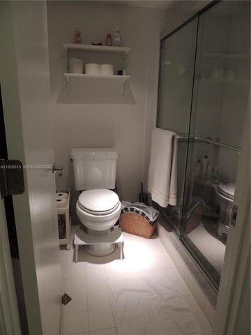 7951 Eastlake Dr C, Boca Raton, FL 33433