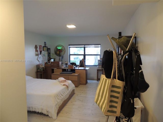 7951 Eastlake Dr C, Boca Raton, FL 33433